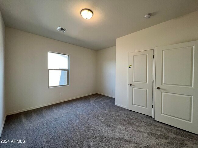 Building Photo - 2449 E Alonso Dr