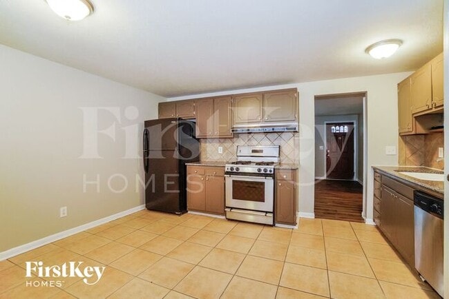 Building Photo - 1061 Harwood Dr