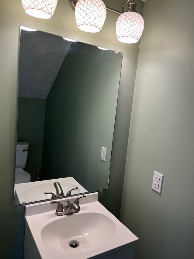 Building Photo - 3 bedroom, brand new!!