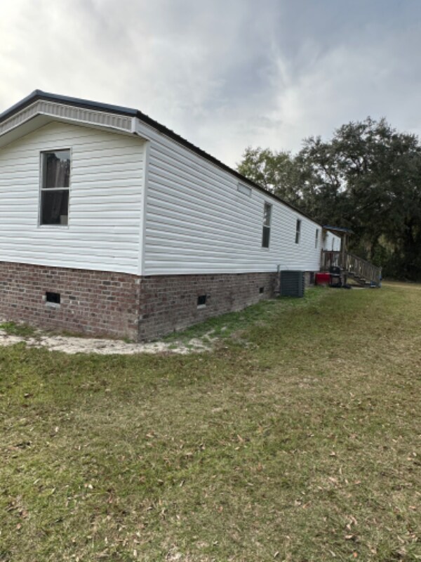 Building Photo - 1921 Arthur Lawrence Dr