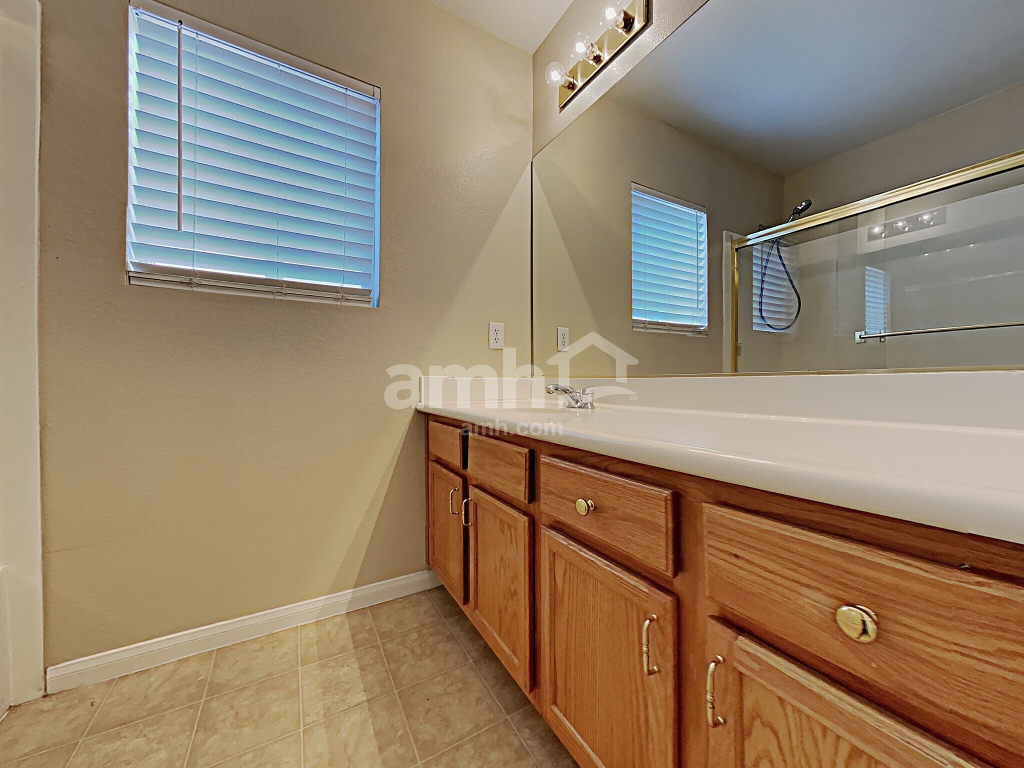 Building Photo - 10805 Osage Winter St