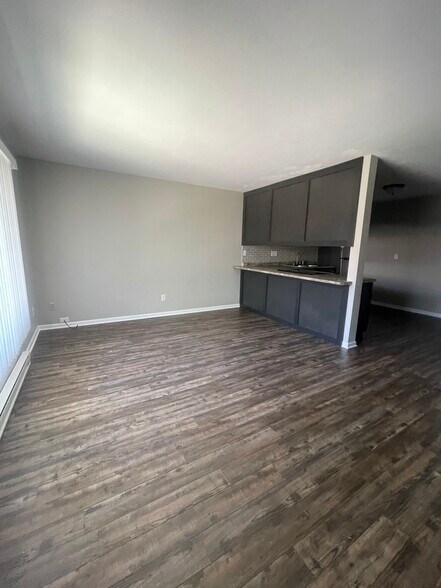 Building Photo - 207 W Walworth St