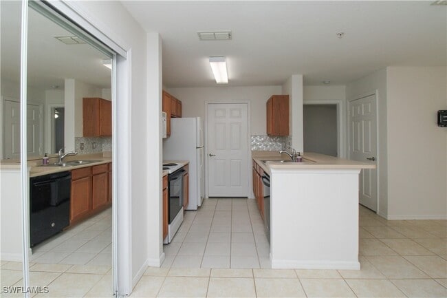 Building Photo - 14905 Pleasant Bay Ln