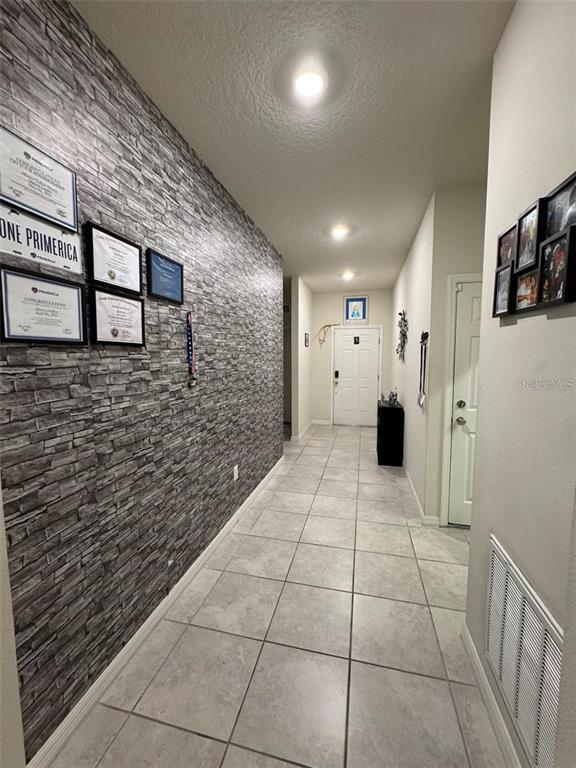 Building Photo - 748 Citrus Isle Dr