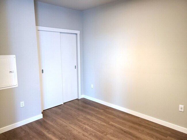 Building Photo - Mira Flats unit #324 Contemporary Open 1Bd...
