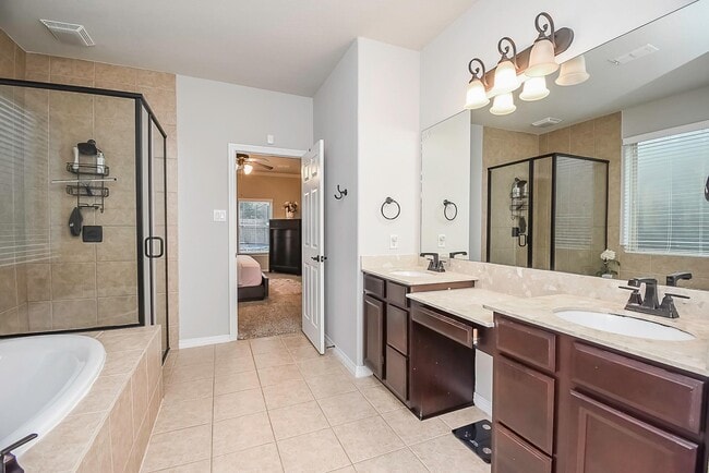 Building Photo - 3342 Breeze Bluff Way