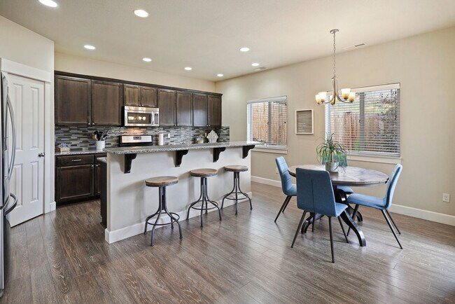Building Photo - 60999 SE Geary Dr