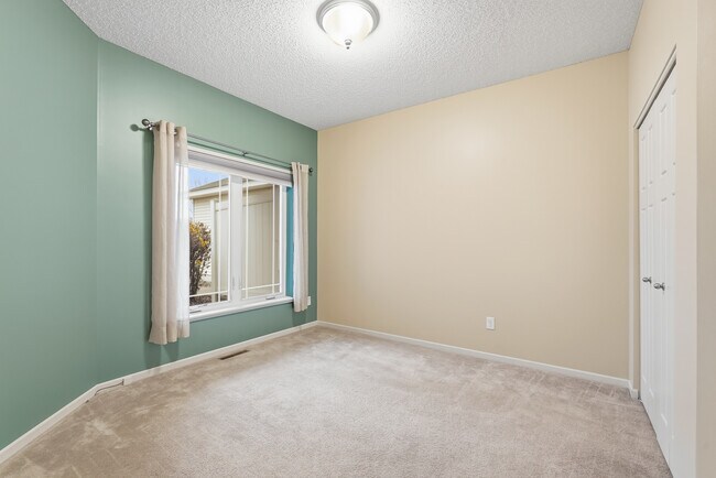 Building Photo - 6368 Manchester Ave NE