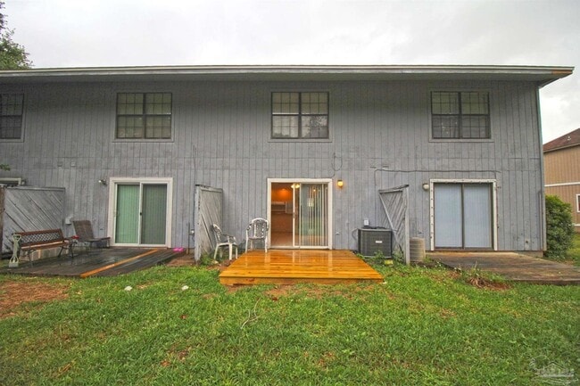 Building Photo - 8113 Stonebrook Dr