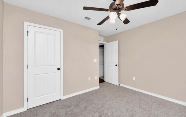 Building Photo - 210 Wainwright Dr