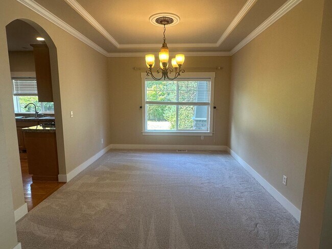 Building Photo - 8862 Ellsworth Ct NE