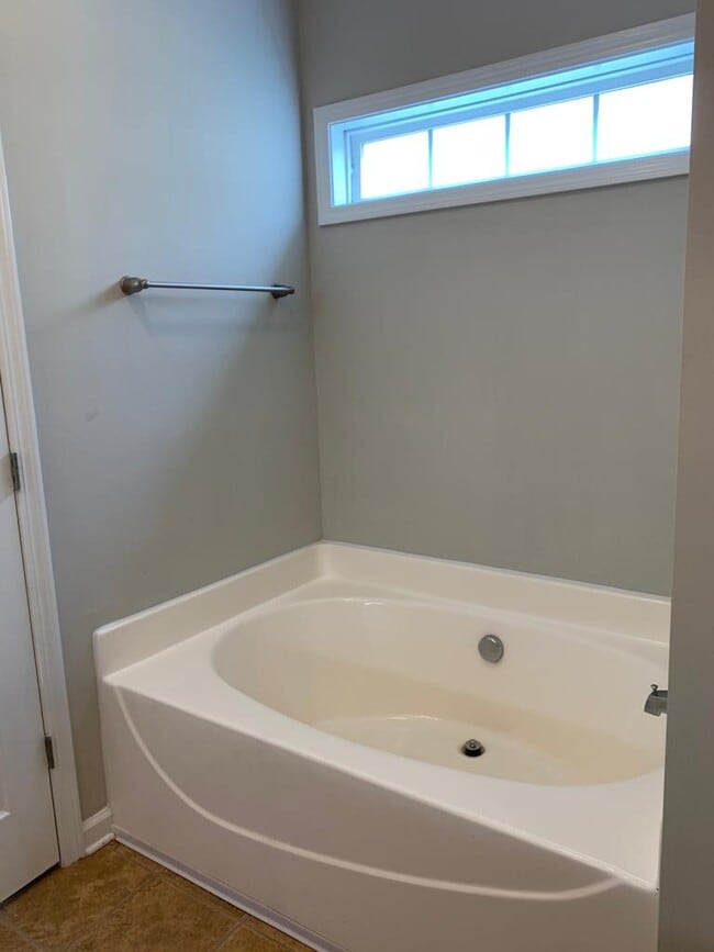 Building Photo - 4310 E Barcelona Way