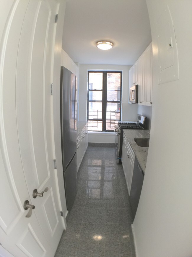 Floorplan - 658-666 West 188th