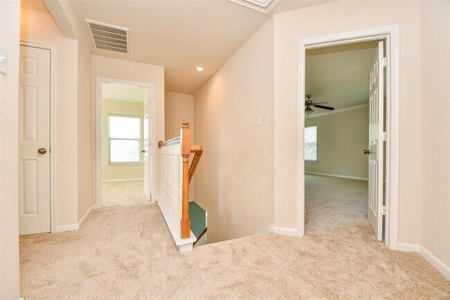 Building Photo - 22238 Orchard Dale Dr