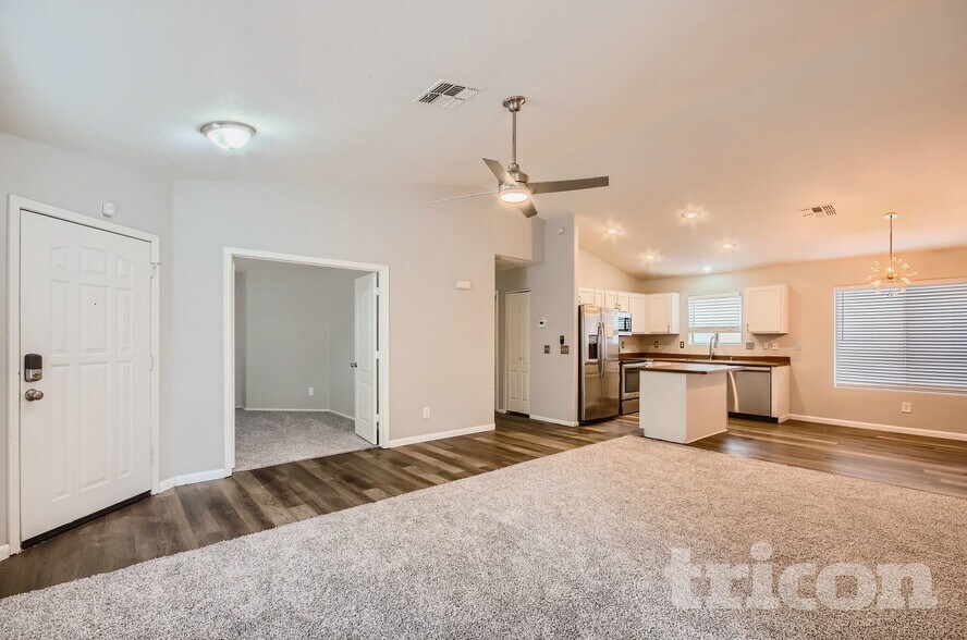 Building Photo - 22671 Scott Dr