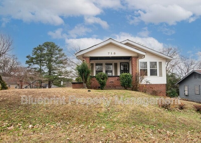 Building Photo - 718 78th St S