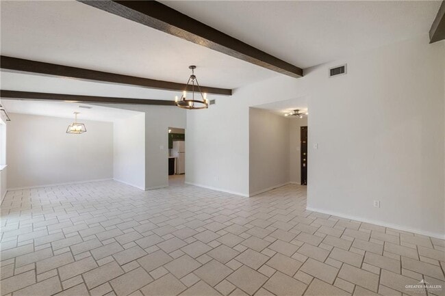 Building Photo - 18 Martin Ave