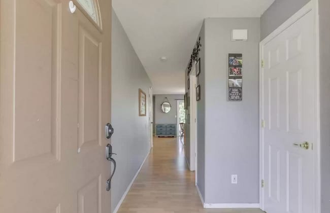 Building Photo - Lovely 3 bedroom Home in Pioneer Place!