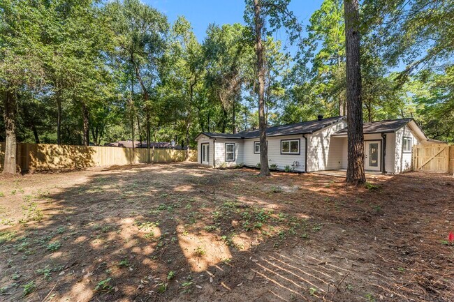 Building Photo - 5 Canyon Oak Pl