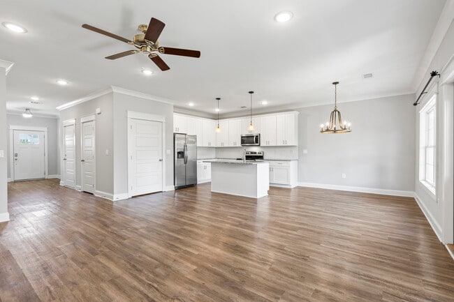 Building Photo - 1428 Gatewood Pl