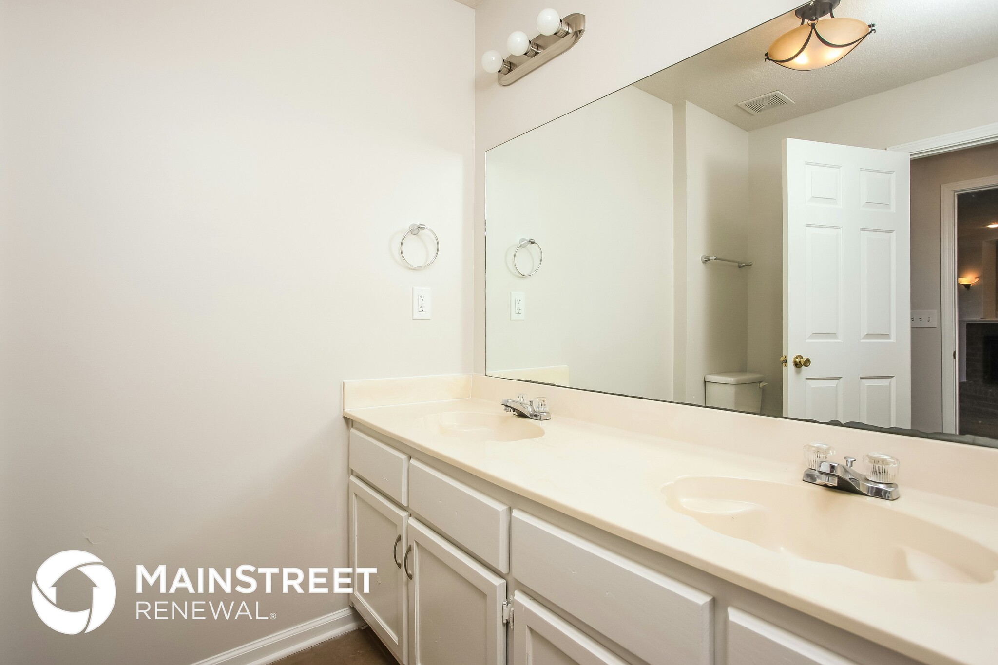 Building Photo - 6181 Liberty Estates Dr