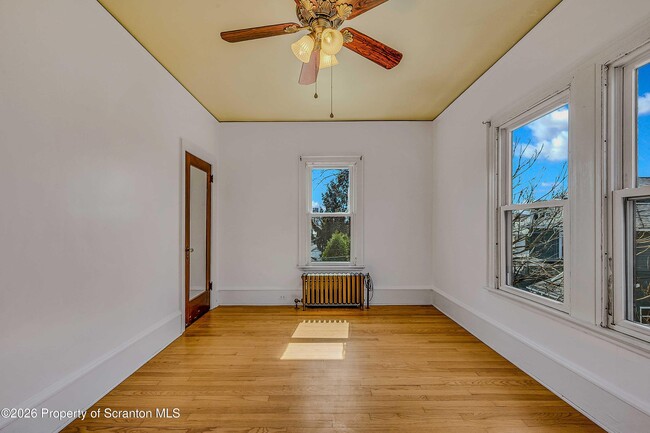 Building Photo - 1814 Olive St