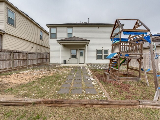 Building Photo - Charming 3BR w/Study House in Converse