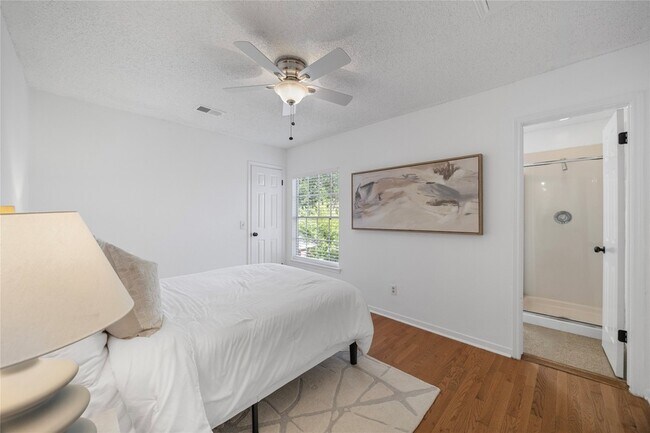 Building Photo - 10310 Minturn Ln