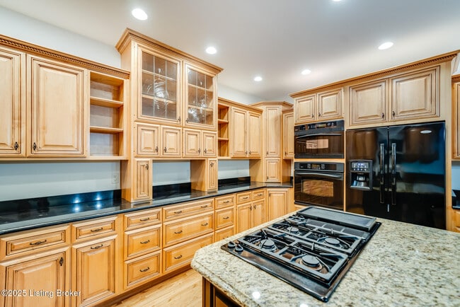 Building Photo - 12307 Ridgeview Dr