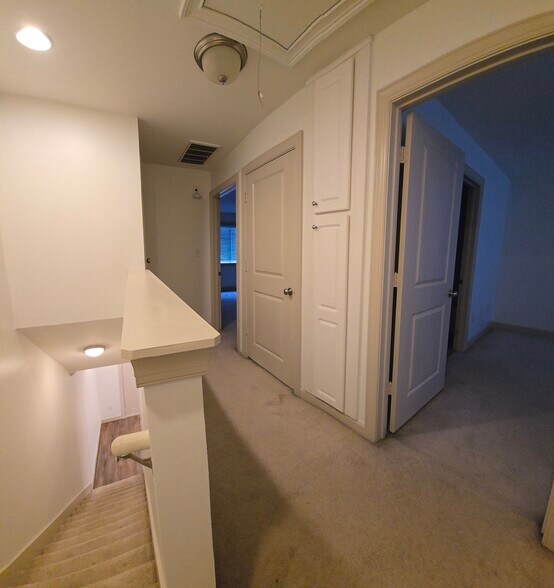 Building Photo - 1957 Wire Rd