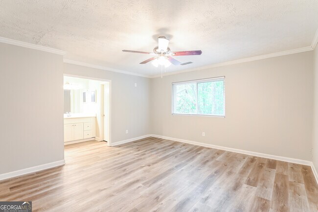 Building Photo - 540 Ansley Dr
