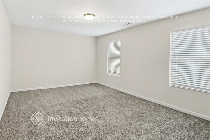 Building Photo - 40 Luzelle Dr