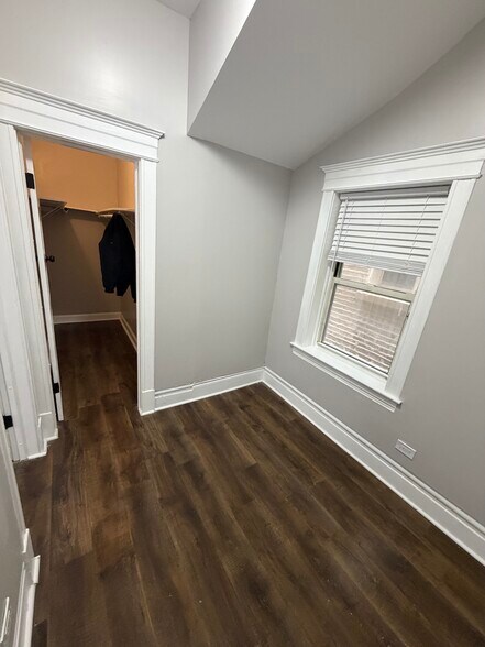 Building Photo - 2427 S Spaulding Ave