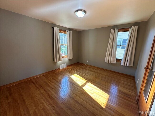 Building Photo - 40 Oehman Blvd