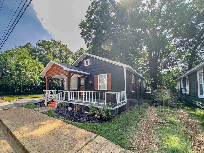Primary Photo - 1633 Orr St