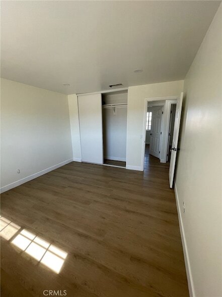 Building Photo - 10076 Seventh Ave