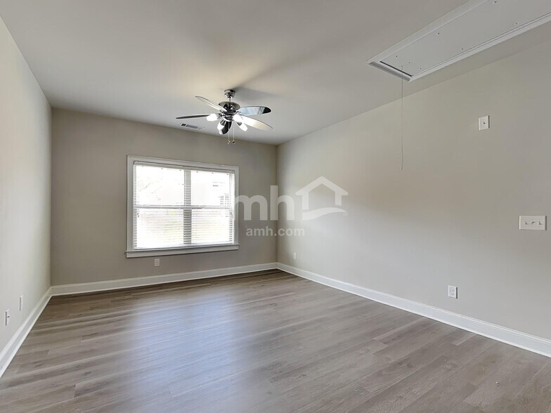 Building Photo - 199 High Trail Pass