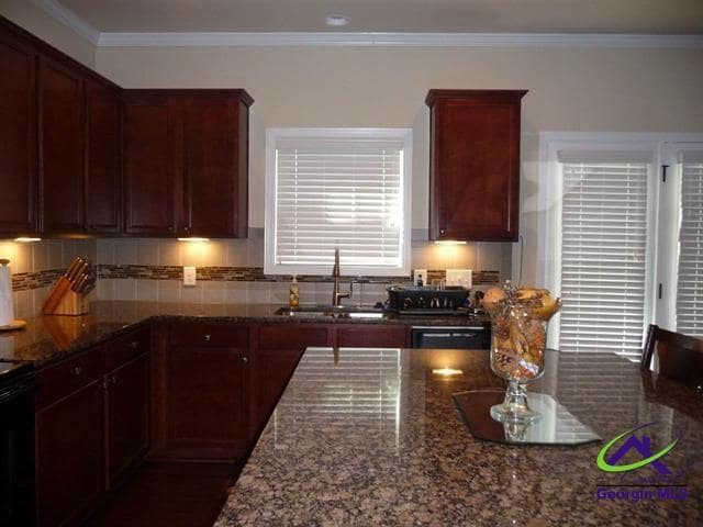 Building Photo - 204 Baxter Dr