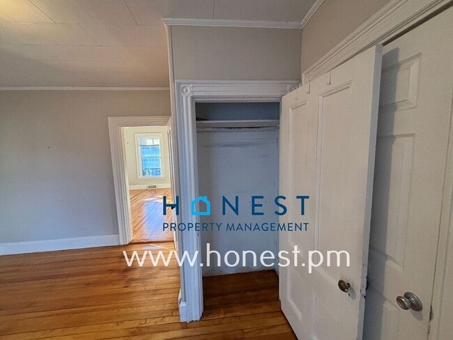 Building Photo - 103 Rackleff St