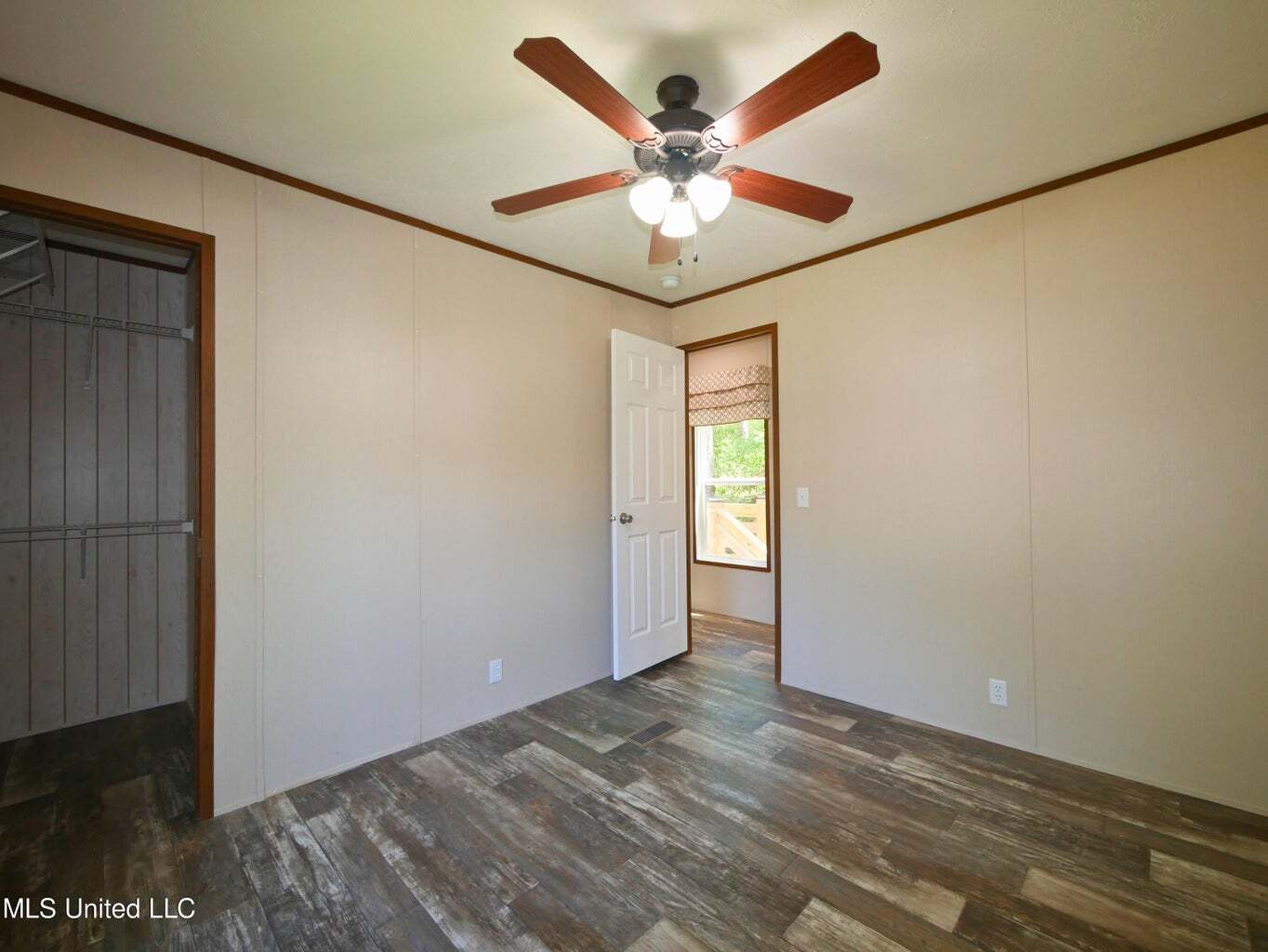 Primary bedroom - 10731 Lilinoe Way