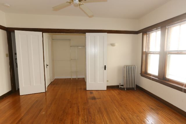 Building Photo - 819 W Waveland Ave