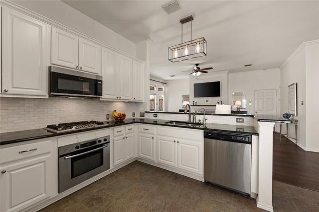 Building Photo - 6944 Canyon Springs Rd