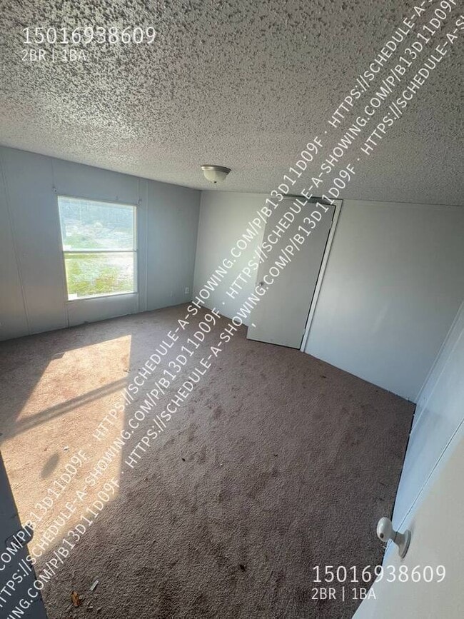 Building Photo - 132 Wyles Ln