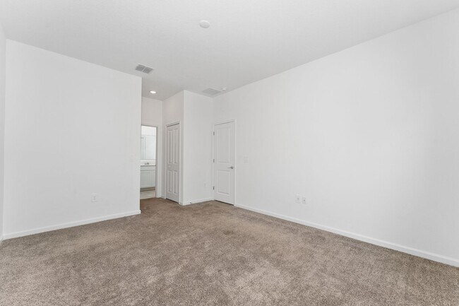 Building Photo - 860 Daring Dr