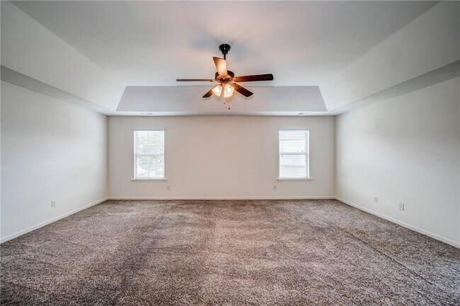 Building Photo - 129 Stonewood Creek Ct