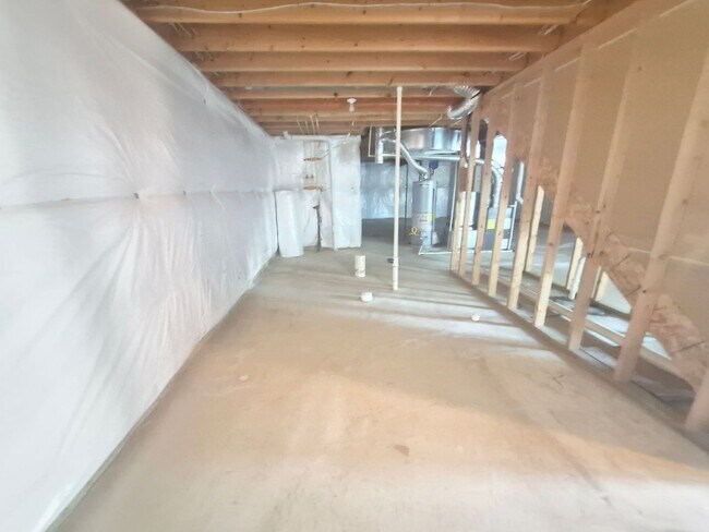 Building Photo - 5207 Linden Dr
