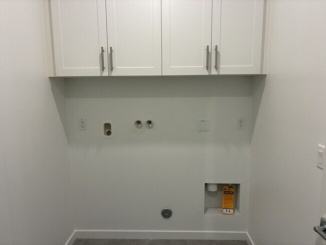 Building Photo - 10934 Orange Blossom Rd