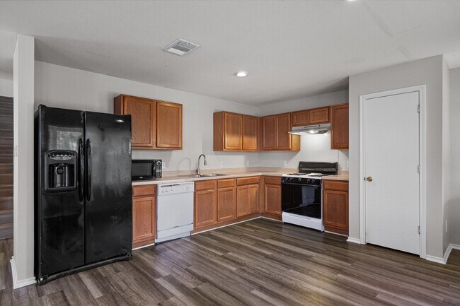 Building Photo - 142 Jack Rabbit Ln