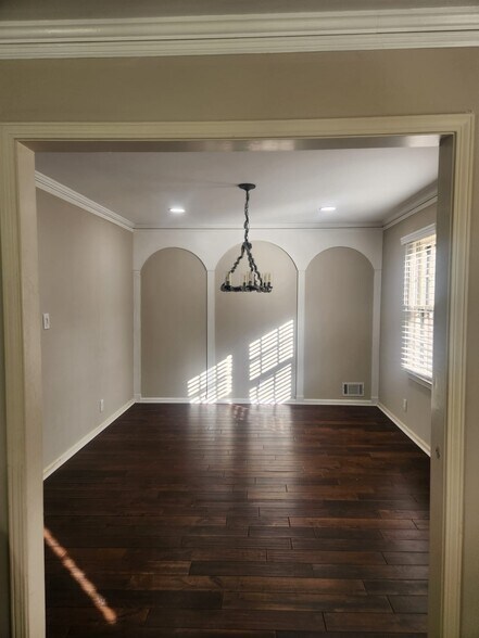 Dining Room - 4038 Briarglade Way
