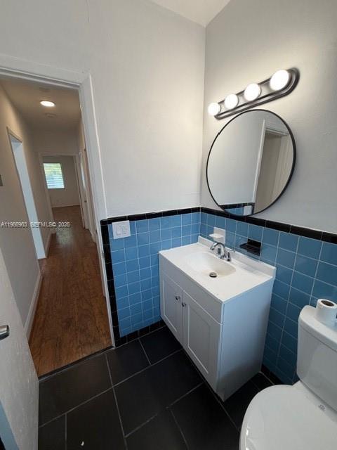 Building Photo - 9300 E Bay Harbor Dr